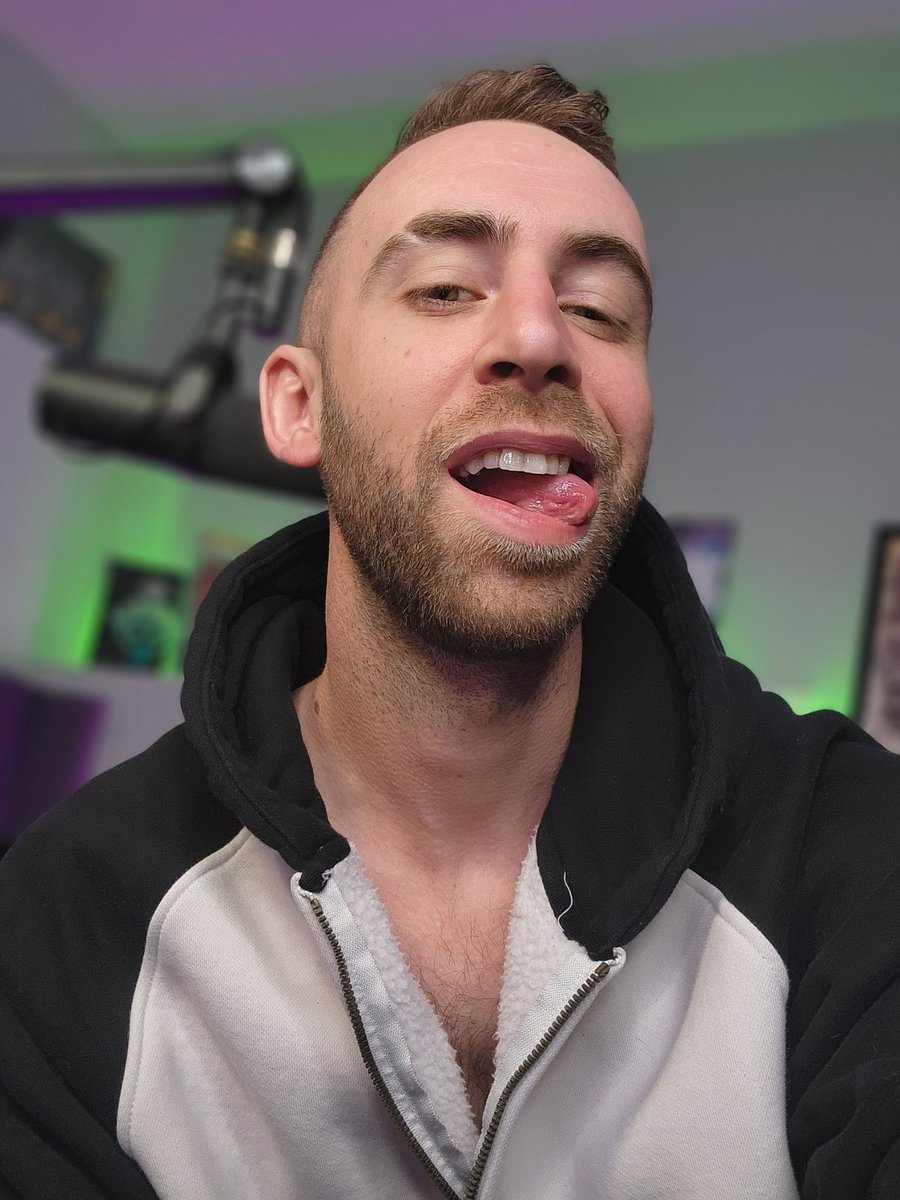 Its that time! Last stream before vacation! Come see me off
TWITCH.TV/ISOD0PE