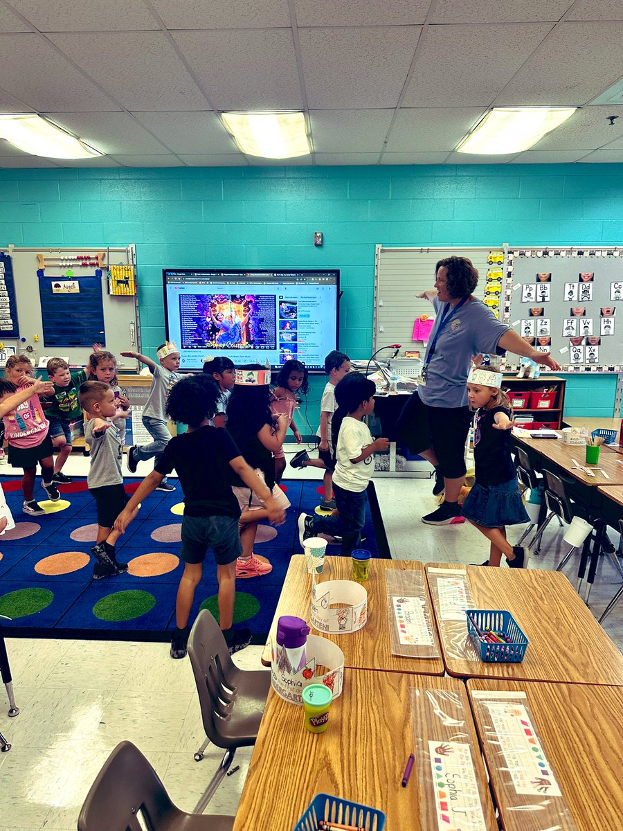 What a great day with our Pre-K and K Wildcats! We made new friends, played outside, shared stories and learned procedures and routines to ensure a successful year! #SESinspires