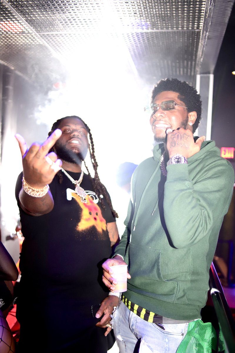 SOSTARENTINO's tweet photo. Raq X DC

Gleesh With Me @FATTREL https://t.co/Vd0HhyeRmk