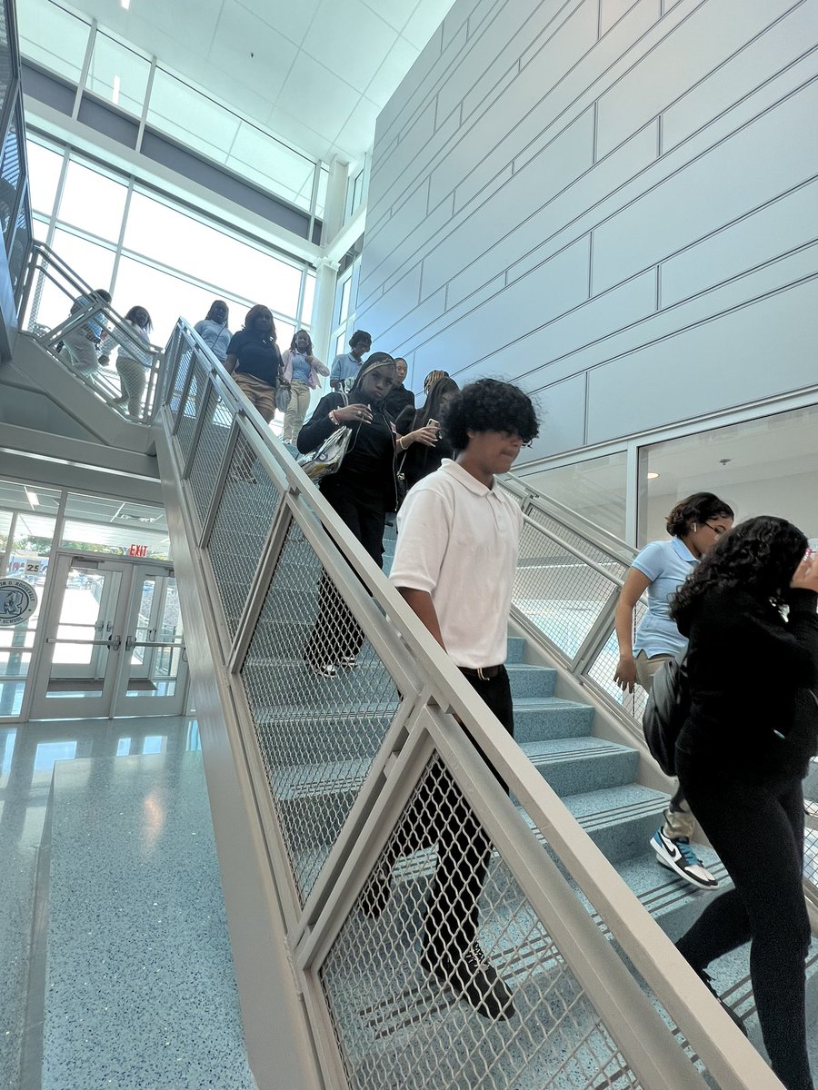LRJones_34's tweet photo. Principal Joseph is setting the tone by being visible @RooseveltHS_Dal on the first day is school! @Tanya_N_Shelton 

#RegionIVRising
#RiseOfTheSouthside https://t.co/ejOvRl7SDJ