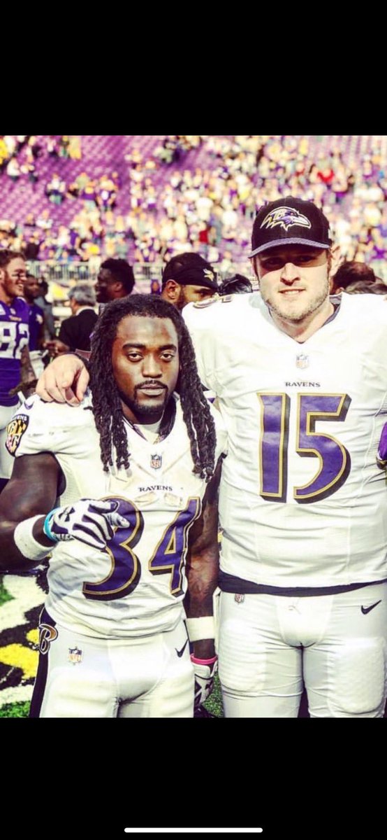 ARHoopScoop's tweet image. Too soon TWICE ... this is so heavy, too much to truly fathom right now ... but we know we were blessed to have them both as Hogs, watch them grow as people &amp;amp; players, &amp;amp; we'll always hold them near and dear in our hearts ... FOREVER with us, RIP Alex Collins and Ryan Mallett