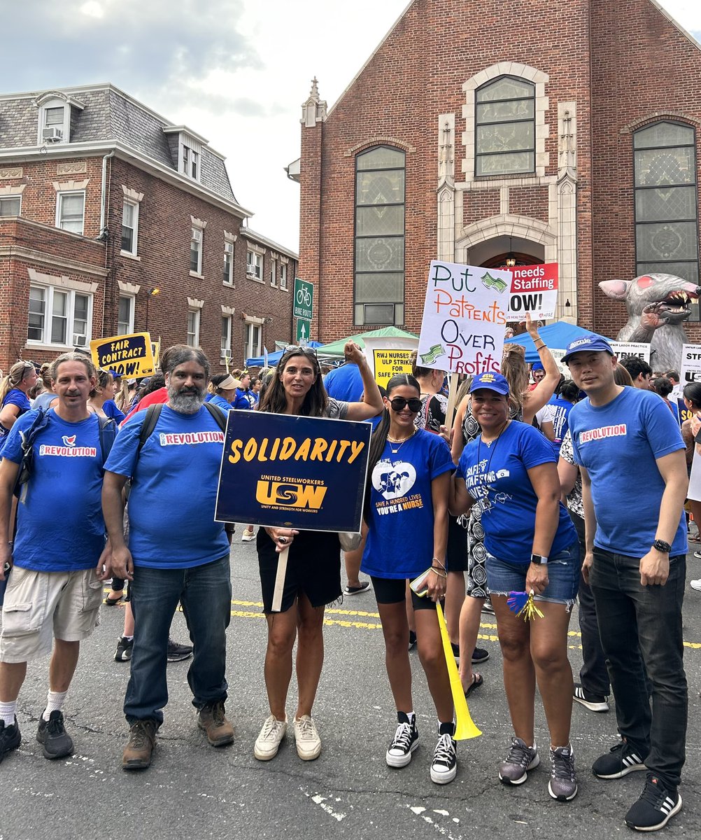 ORNJ_Official's tweet image. We fully support the striking nurses at @RWJBarnabas New Brunswick. They are fighting for their patients while the hospital corporation is hiring scabs &amp;amp; is trying to break the union. Safe staffing saves lives &amp;amp; workers deserve a fair contract! #hotlaborsummer #safestaffingnow