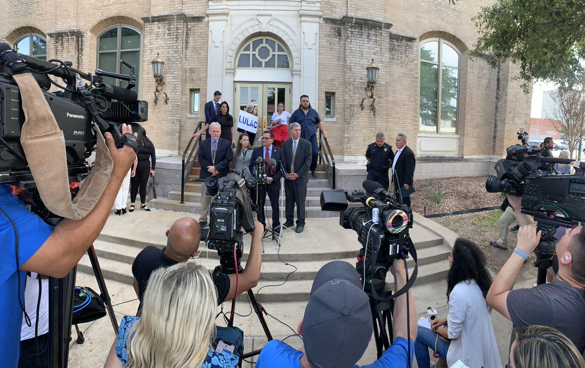 CandaceNBC5's tweet photo. “The actions of the defendant were indefensible and the appropriate sentence was handed down.” 

Attorneys joined Vanessa Guillen’s mother and sister to address reporters following the sentencing of Cecily Aguilar 
@NBCDFW https://t.co/mvE1DFAQtg