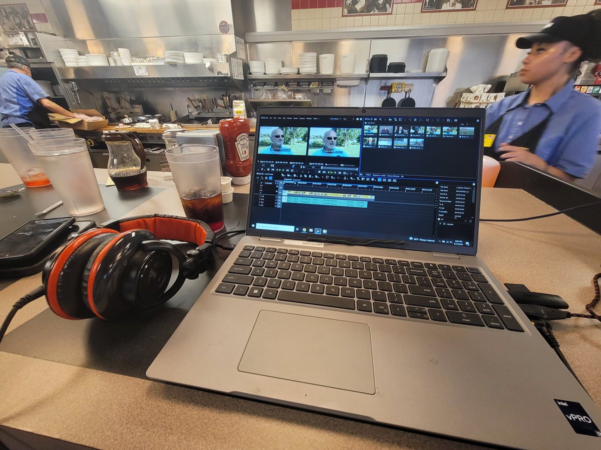 ChuckD_89's tweet photo. Something about editing and waffles just makes sense https://t.co/4XhNwpfecb