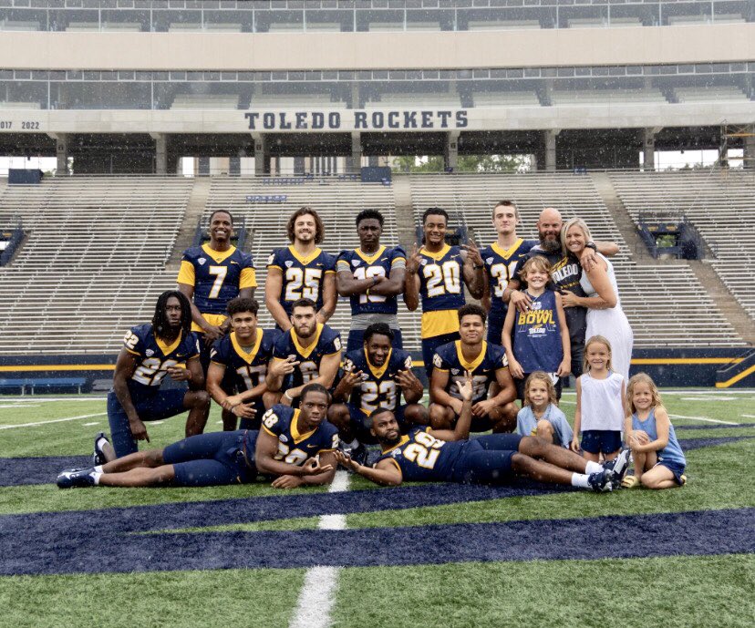 Ross T Watson tweet media