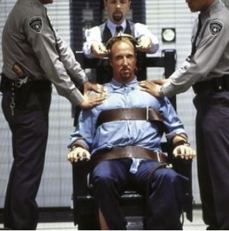 MistrelofHorror's tweet image. Perhaps if they made the electric chair a little more comfortable, they wouldn't need to push people into them and strap them to it?  A nice genuine barcalounger that reclines? Get one of those massage chairs and people might line up! #horror #chair #electricchair #death #crime