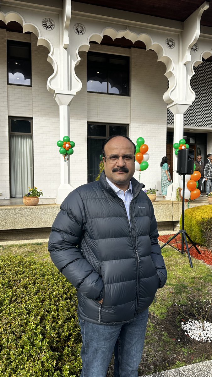 CaptJasvinder's tweet photo. 77 वे स्वाधीनता दिवस के उपलक्ष में आस्ट्रेलिया की राजधानी कैनबरा स्थित भारतीय दूतावास में आयोजित कार्यक्रम में शामिल होने का अवसर म���ला !
आप सभी की स्वाधीनता दिवस की शुभकामनायें !
जय हिन्द ! जय भारत ! https://t.co/i0dvSUo08N