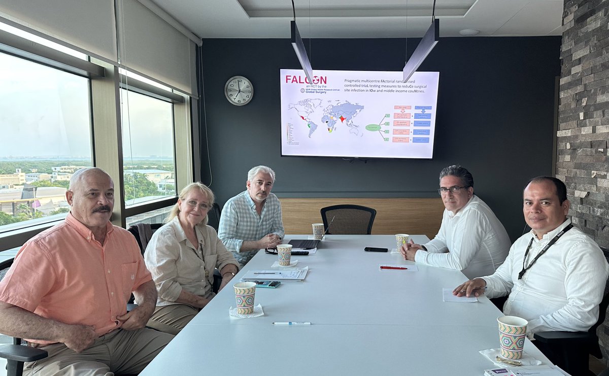 Surgical Research Dissemination meeting in Cancún, Quintana Roo with the State's Secretary of Health <a href="/flaviorosado/">Flavio Carlos Rosado</a>. An interesting meeting about the future of health &amp; surgical research in México.

Thank you for the support &amp; interest on collaborative #GlobalSurgery research.