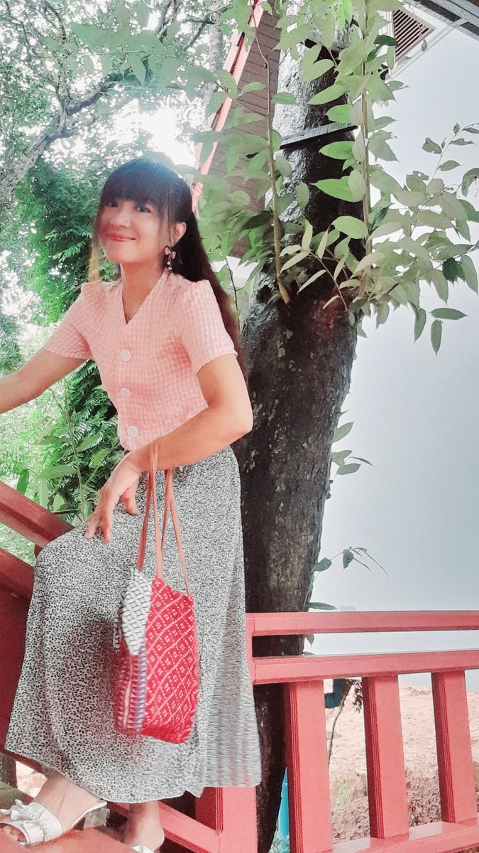 XuuAdo's tweet photo. ຈະໄປພັກຍູ່ໃສດີນ່າ
ບັນຍາກາດແບບນີ້(ໃຜໃຈດີມາເນາະນຳແນ່)
ບ້ານລັງຄັ້ງເມືອງບົວລະພາແຂວງຄຳມ່ວນ https://t.co/rNPfPG8cxG