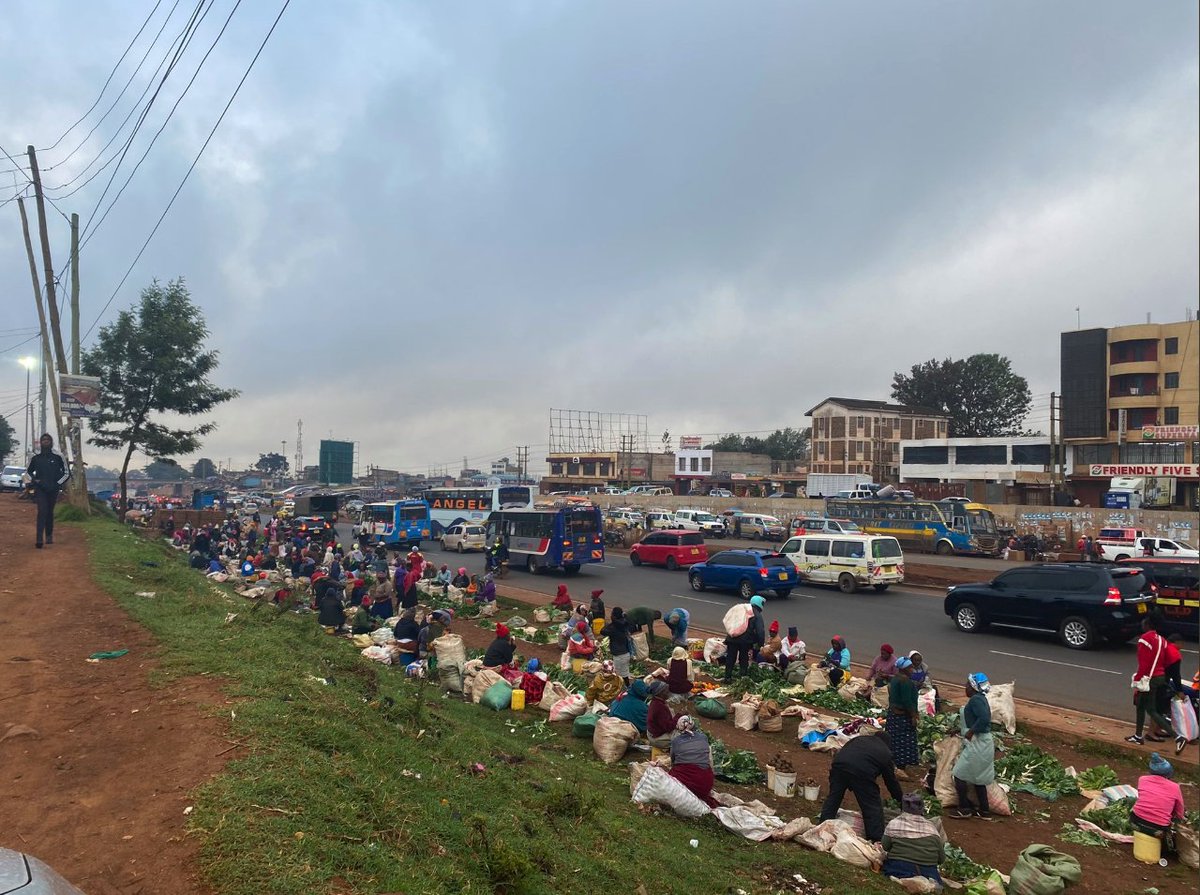 Wakuu wenye mnajua kila mahali...hapa ni wapi?