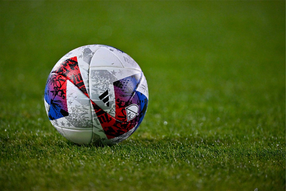 The club announced today it has acquired a 2023 International Roster Slot from Los Angeles Galaxy in exchange for 2023 General Allocation Money: intermiamicf.co/InternationalR…