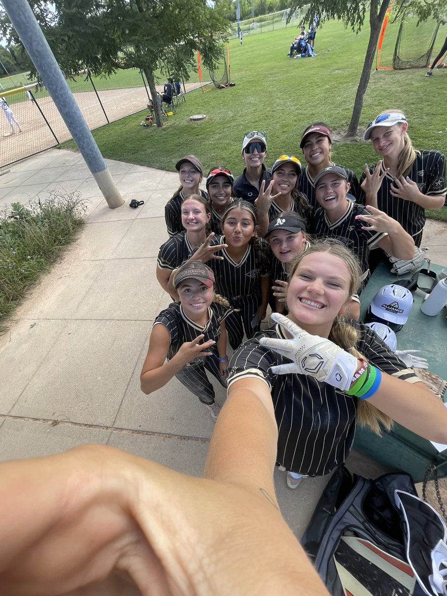 Katie Nichols tweet media