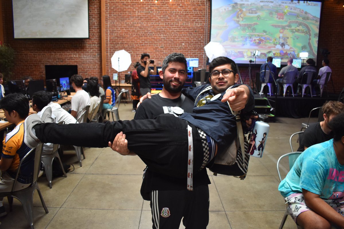 DiegoCabrera977's tweet photo. Arcadian 2023 pics are up!
Retweet so others can see their photos.

Huge shoutout to @guildhouse and @norcal_javi for making it all happen! Until next year.

#guildhouse #arcadian2023 #smashultimate https://t.co/cwgFq8KGOa