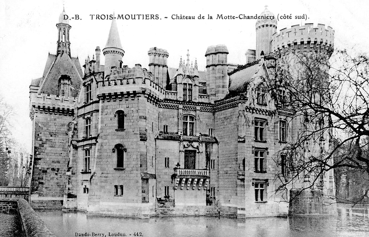 HartUvTheMatter's tweet photo. (continued) Random photos of #OldWorld buildings I collected because I liked them: https://t.co/RRKsNRoTG7