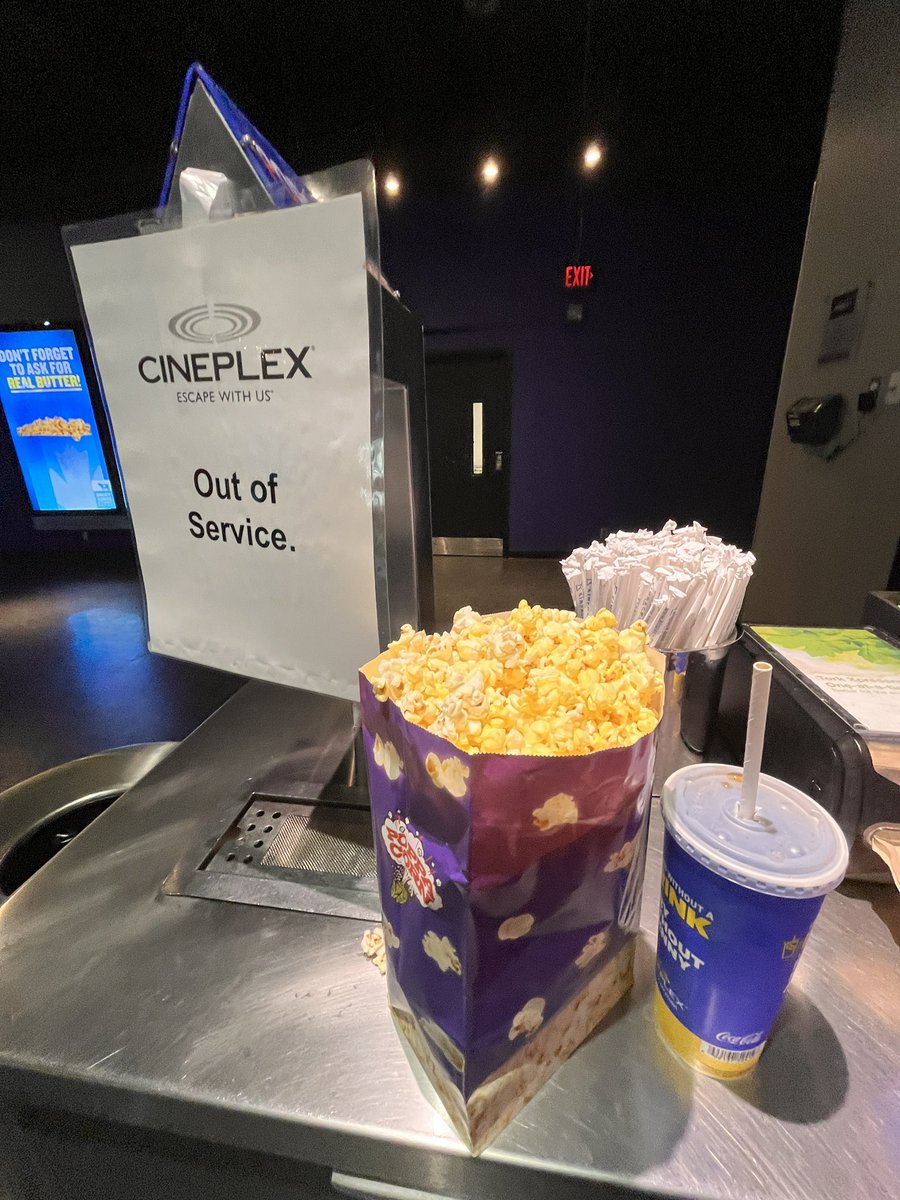 shootezra's tweet photo. @CineplexMovies i’m going to kill myself https://t.co/1LPXxcpkLR