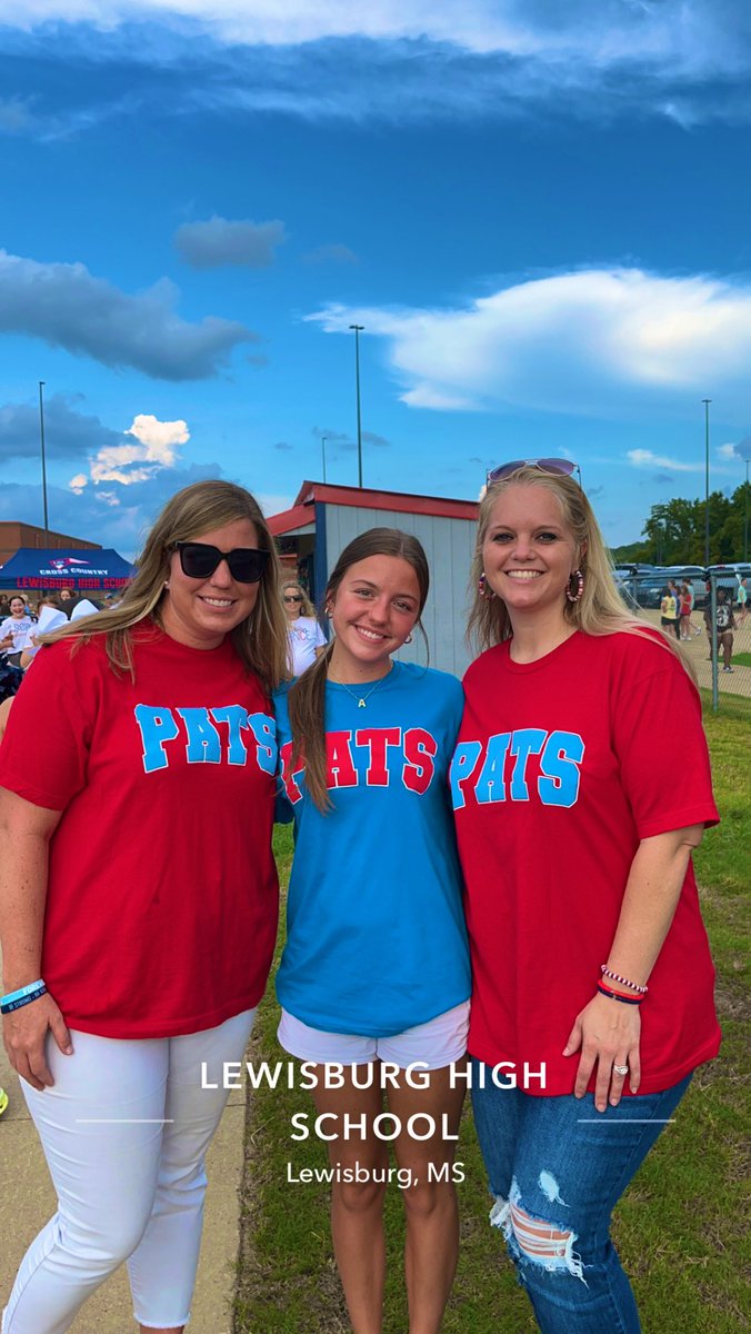 Mrs. Taylor tweet media