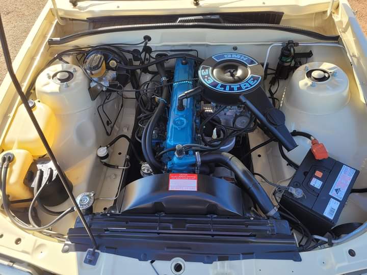 Suka Mobil Tua tweet media