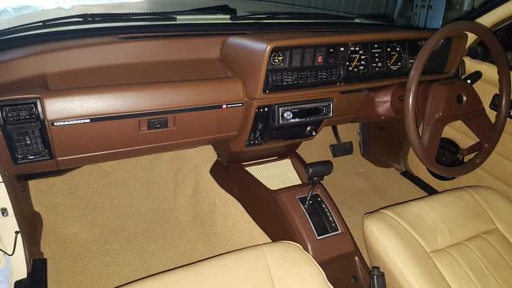 Suka Mobil Tua tweet media