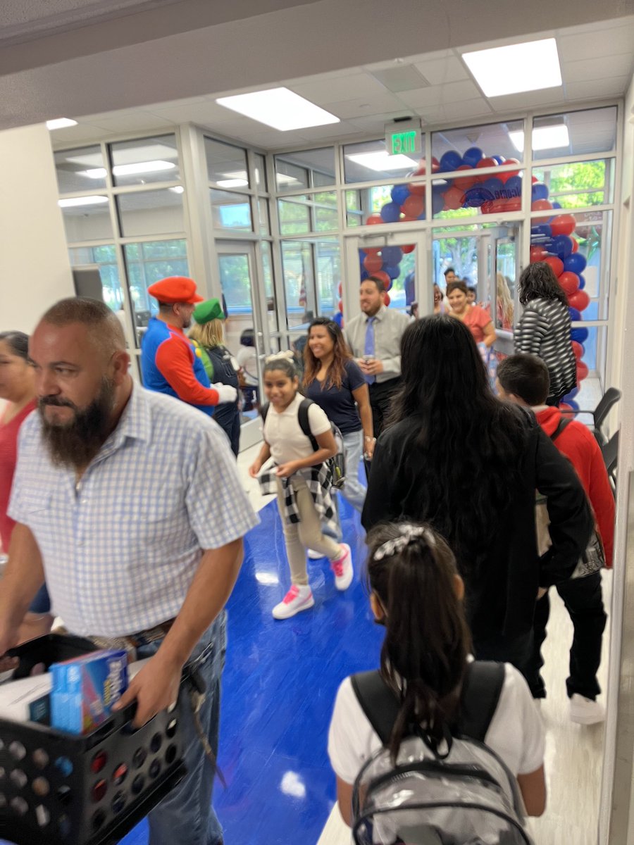 WMAndersonES's tweet photo. Our Anderson Gamers are ready to play the game for the 2023-2024 school year! Our eyes are set on the High Score! @SpruceV_T #LevelUpWithLearning https://t.co/Mool08J0Zj