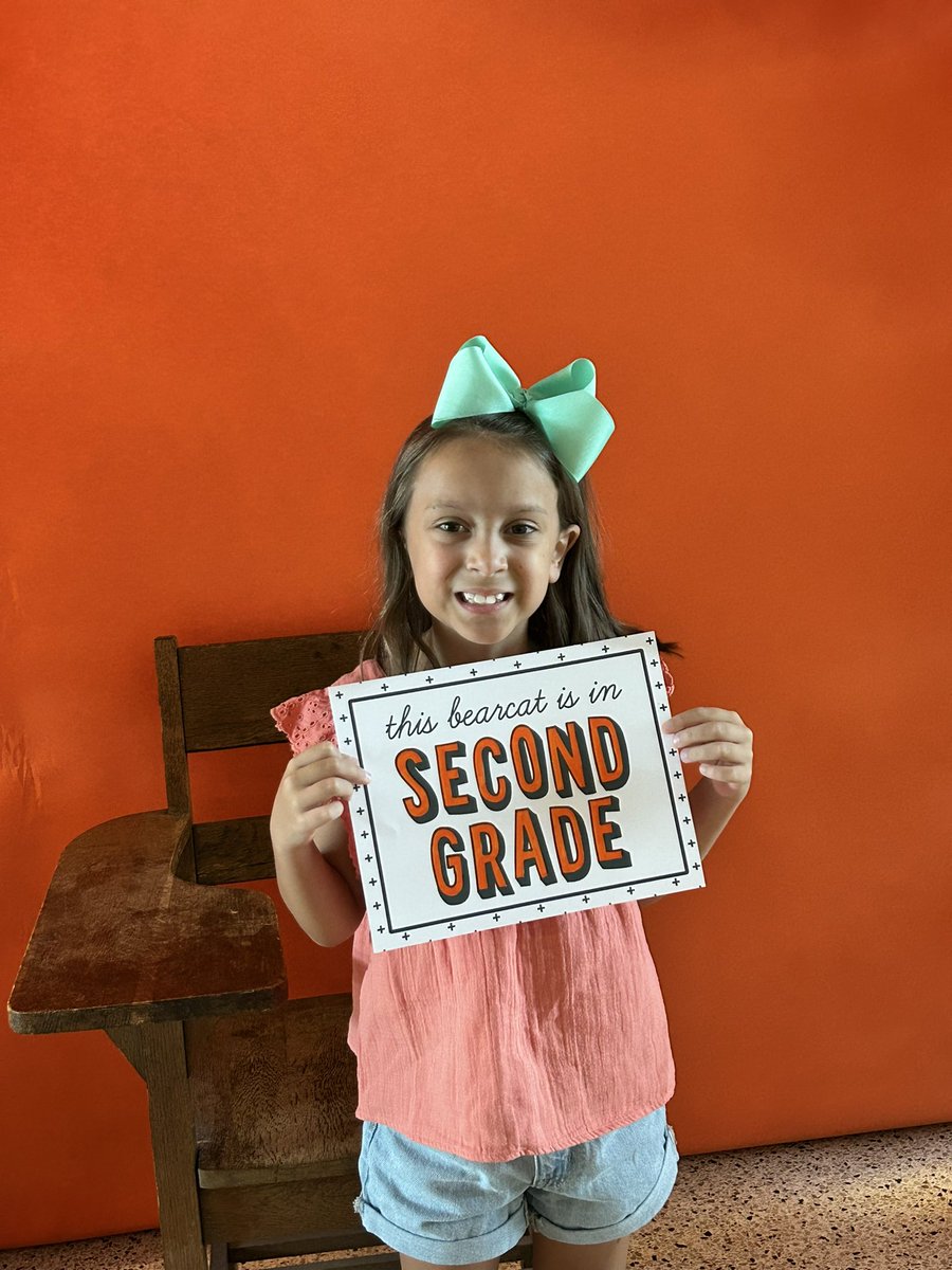 Meet the Teacher 🧡🖤
#AllinAledo #mccallfamily