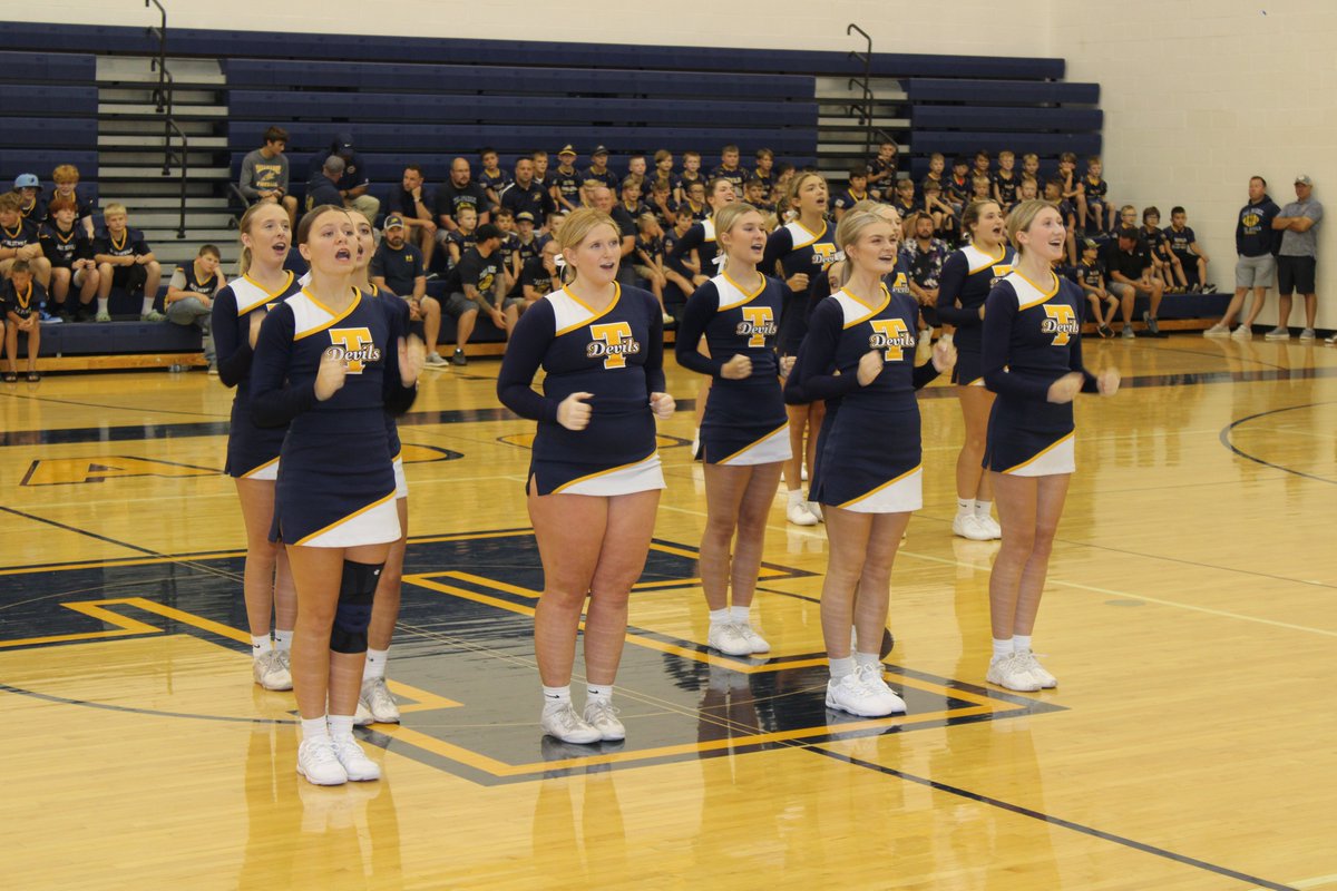 tcstweets1's tweet photo. Meet the Teams 2023
We had to move the event inside tonight with a 90% chance of inclement weather, but it all worked out well.  We greatly appreciate everyone's understanding and participation in making this night special for our athletes! @Tallmadge_AD @TallmadgeAthle1 https://t.co/XK7wMmzRzF