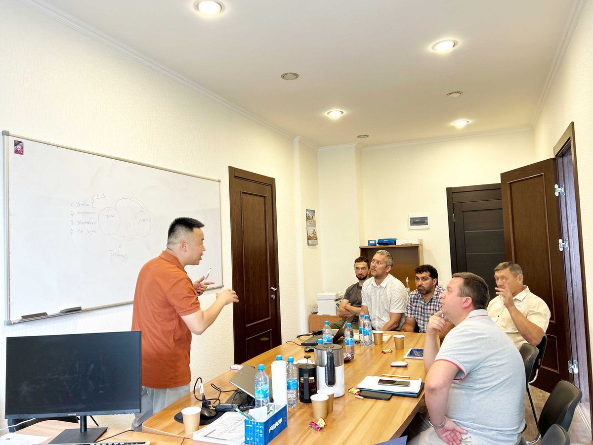 AllenSun0086's tweet photo. Trip to Russia (1) On August 14, 2023, After understanding the local market in detail, we analyzed and discussed with the agent, and conducted in-depth communication on aspects such as supply chain management, product market positioning, and local sales policies.#Frontech https://t.co/sy5qMfh442