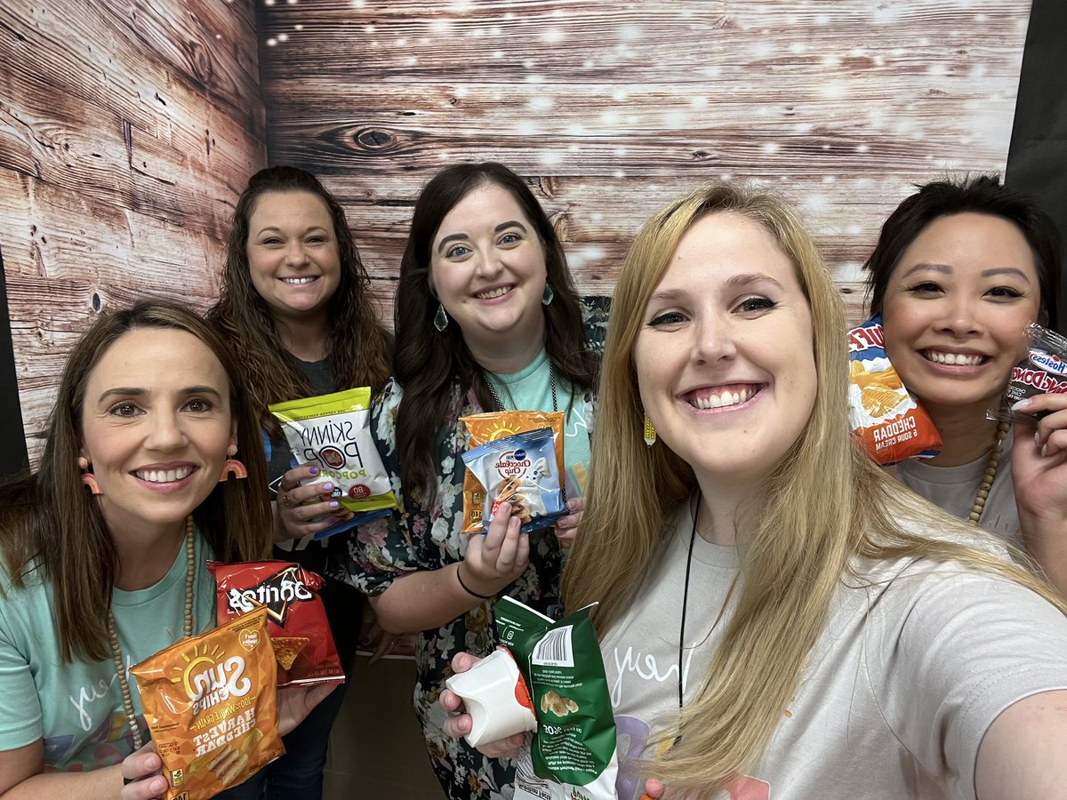Thank you Mr. And Mrs. Jenks for all the yummy snacks! It was delicious and so needed! <a href="/MJEjags/">Jenks Elementary</a> #mje