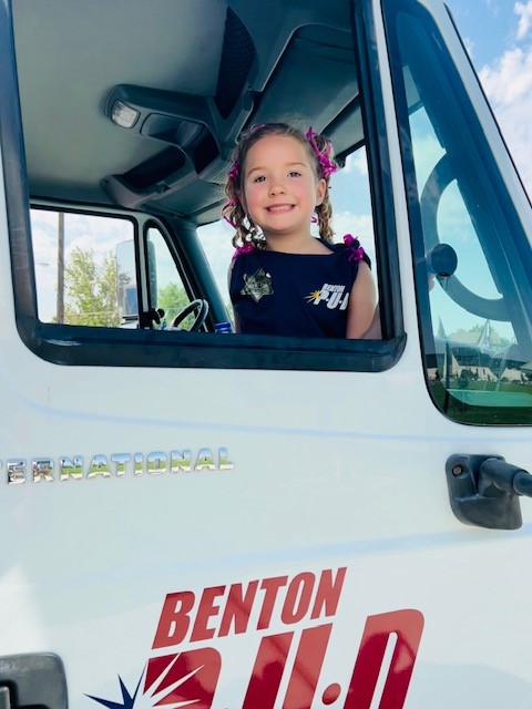 BentonPUD's tweet photo. We're Keeping Cool with Public Power at this year’s parade and fair! Look for Benton PUD's truck at the parade starting at 10 a.m. this Saturday, and be sure to stop by our charging station at the fair next week, near the main entrance. We can’t wait for the #BestWeekofSummer! https://t.co/P08cLDOdQn