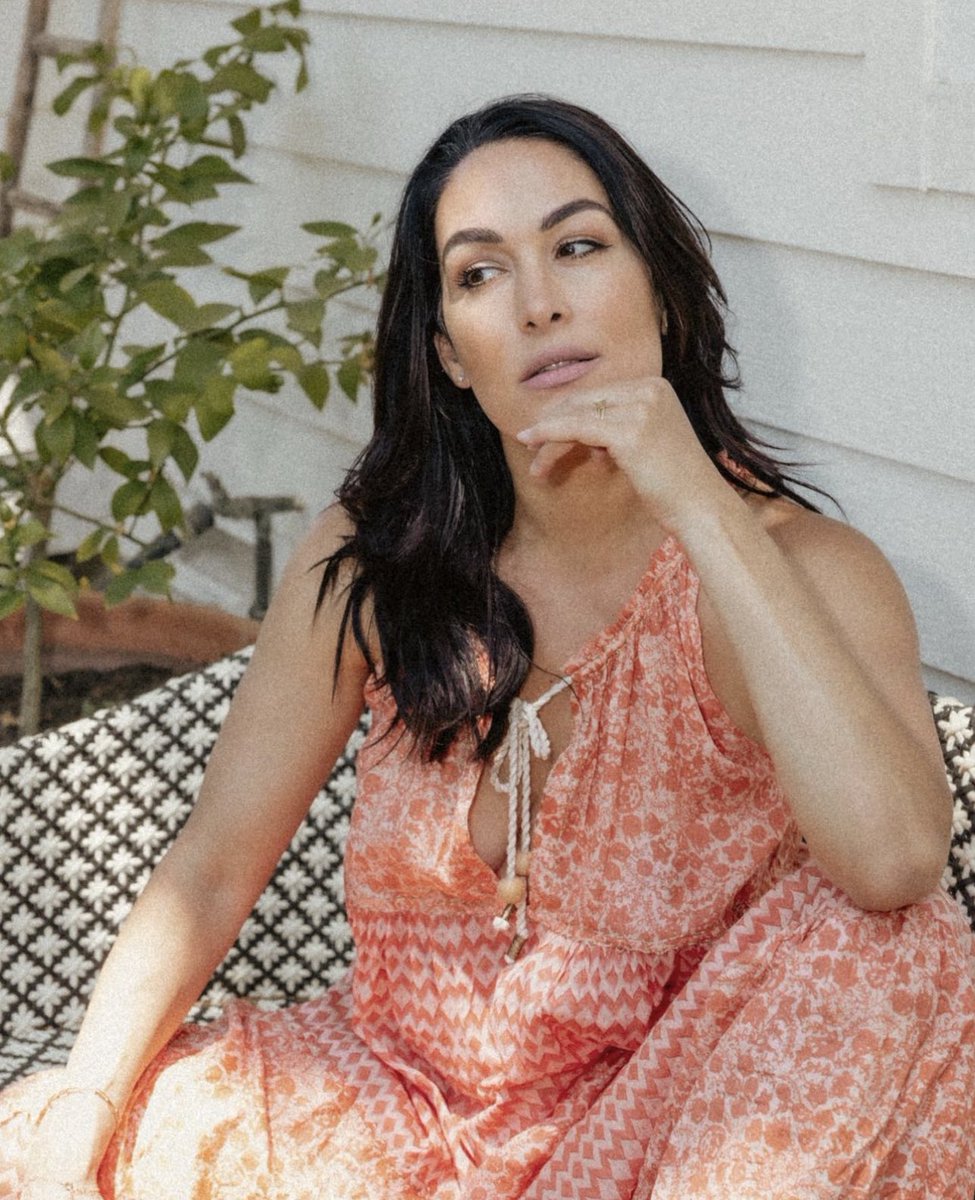 Hippest Hippie. |Not @BellaTwins.| tweet media