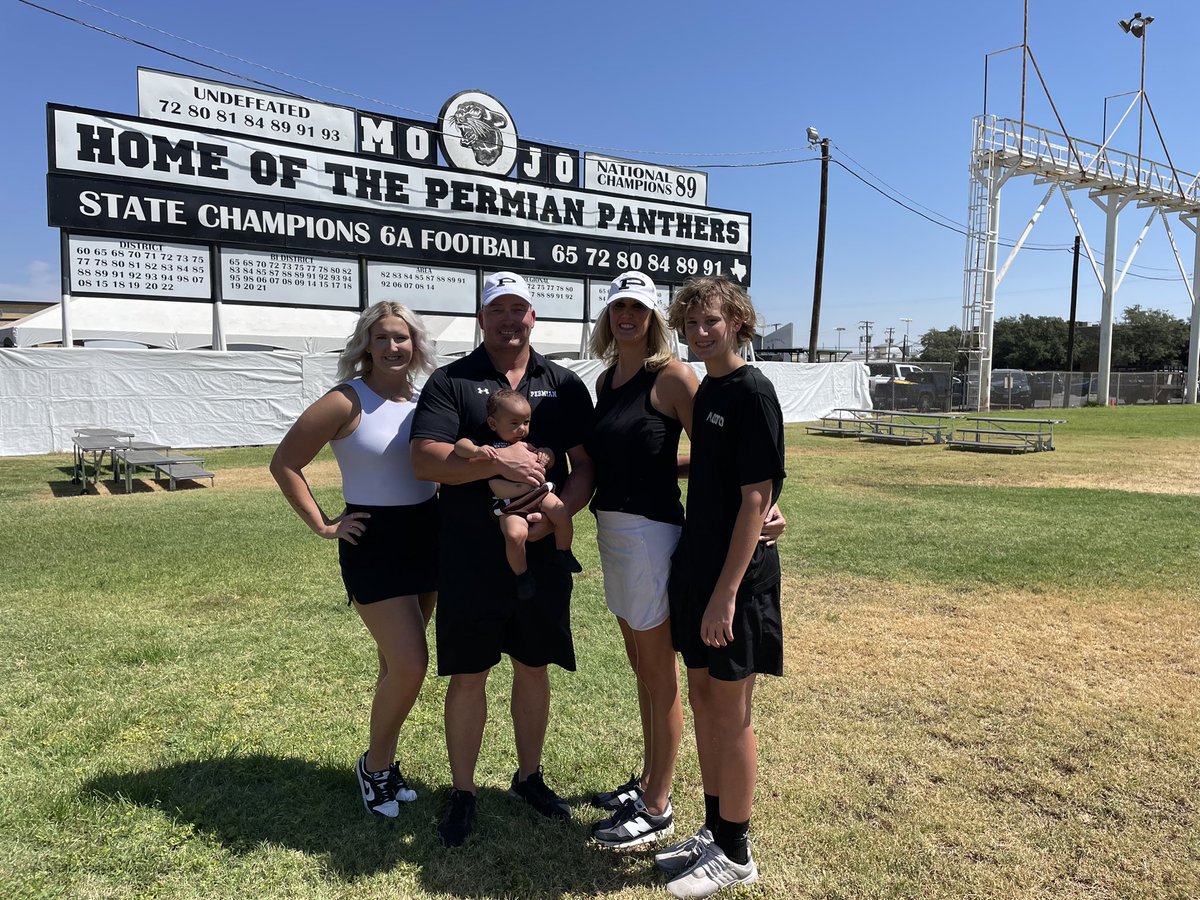 CoachChrisMineo's tweet image. Back to school and first scrimmage coming up! Football Season is here. New colors same goal WIN! #MojoRising #GetYourMindsRight