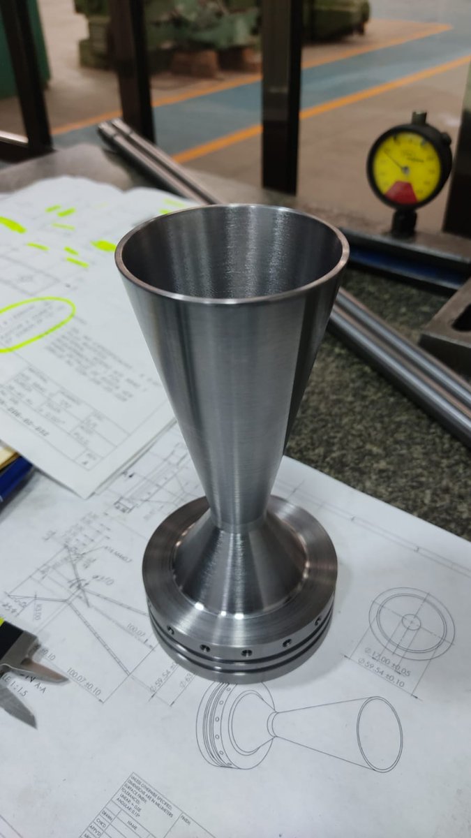 El diseño que se presentó de nuestras toberas, ya están. Por fin las tendremos el día viernes 🤩🚀 #RocketPunch