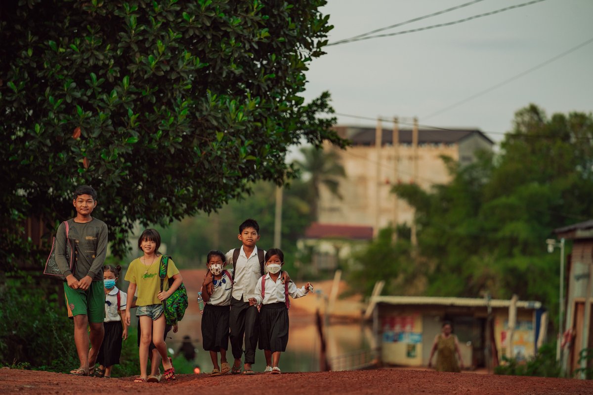 dr_suwanna's tweet photo. The Cardamom Rainforest is a vital part of Cambodia's culture and identity. For centuries, the rainforest has sustained the livelihoods of indigenous communities, who have depended on its resources for food, medicine, and shelter. 
#CardamomForever #Cambodia #WildlifeAlliance https://t.co/fND2h0HceC