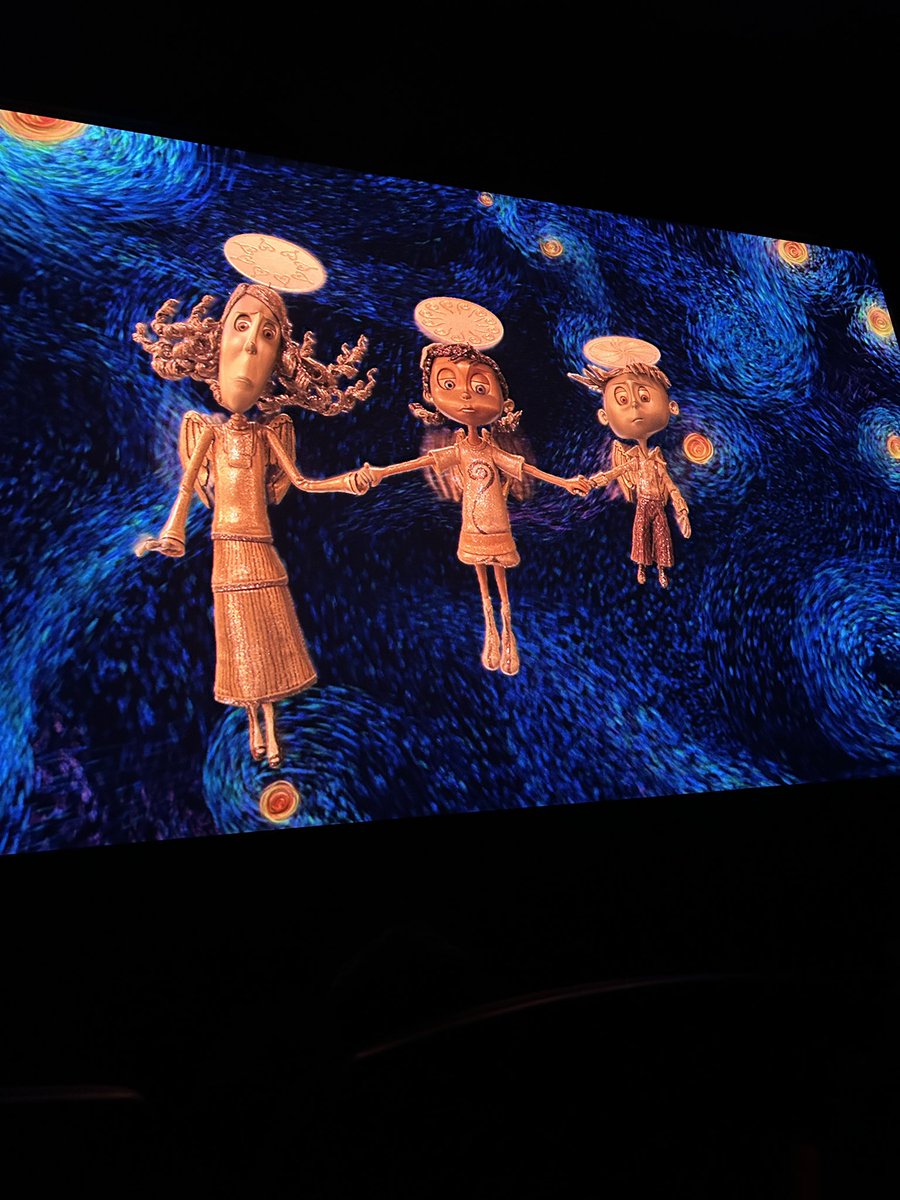 ohlookitsceline's tweet photo. I’ve always wanted to see coraline in the theaters and now I have https://t.co/OA8JsDkBFx