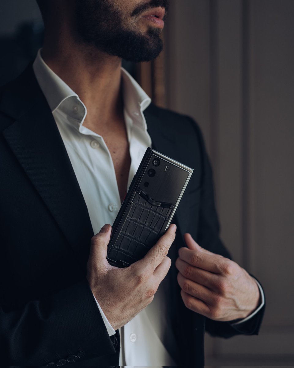 Kenny_VERTU's tweet image. METAVERTU Ultra large running and body memory combination
Multi-application running, do not have to worry about the block
Multiple data storage, no need to worry about insufficient memory
Efficient online, everything is under control
#VERTU #METAVERTU # Extraordinary Series #WEB3