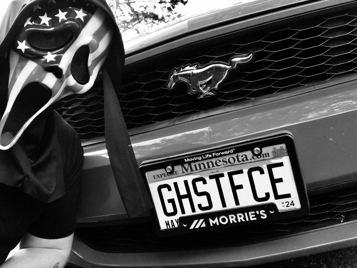 BrainReed's tweet image. I may be weird but I love my new license plate, it’s a scream baby! @kinky_horror @SetDarcyFree #Scream  #MutantFam