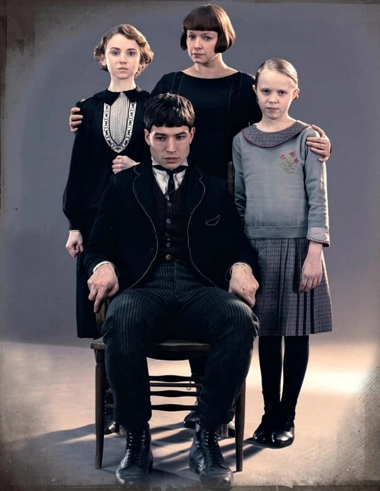 Funny Happy Studios (YT) (@funnyhappystud1) on Twitter photo <a href="/jk_rowling/">J.K. Rowling</a> I’m curious as to what happened to Modesty Barebone. Her entire adoptive family is gone. The last time she was seen she was hiding in her birth parents’ home which seems to be vacant. Hope Grindlewald didn’t kill her.
#HarryPotter <a href="/jk_rowling/">J.K. Rowling</a> I’m curious as to what happened to Modesty Barebone. Her entire adoptive family is gone. The last time she was seen she was hiding in her birth parents’ home which seems to be vacant. Hope Grindlewald didn’t kill her.
#HarryPotter