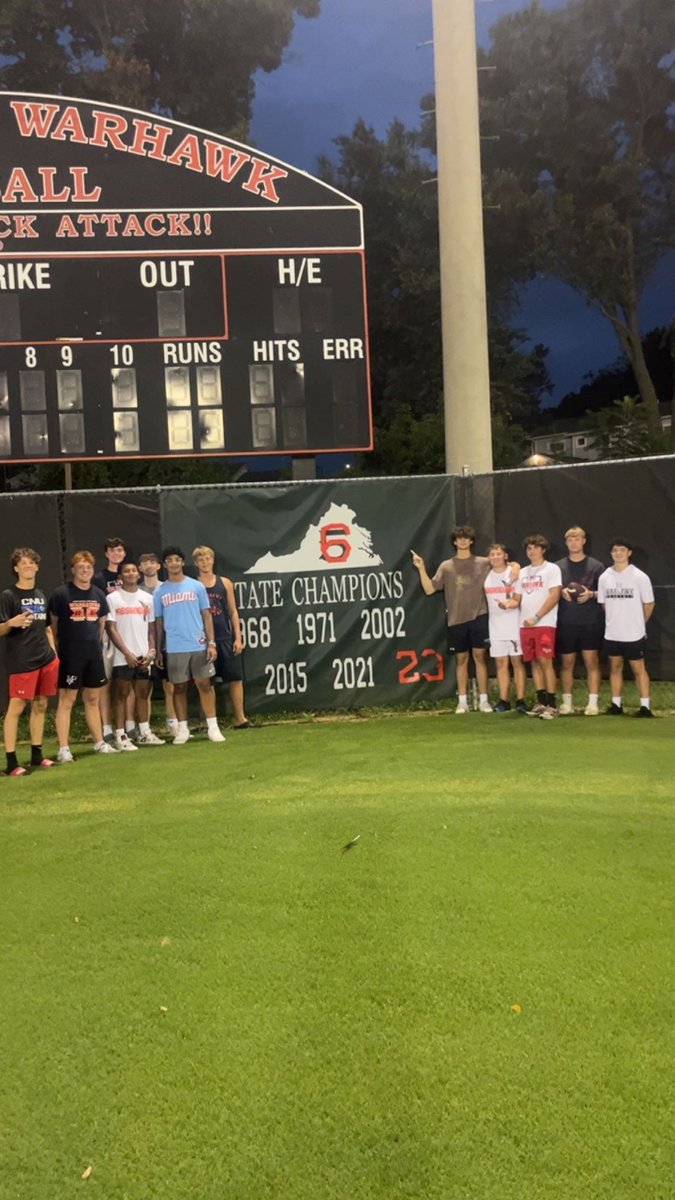 coachpudge8's tweet photo. Love this....The '23 Seniors sent me this tonight as they got together one more time before leaving for College. Thank you BH for updating the State banner.They earned it!! Time to order the new one. 👀 you boys at the ring ceremony!! Underclassmen,time to start the hunt for 7!! https://t.co/vhbZ5apajR