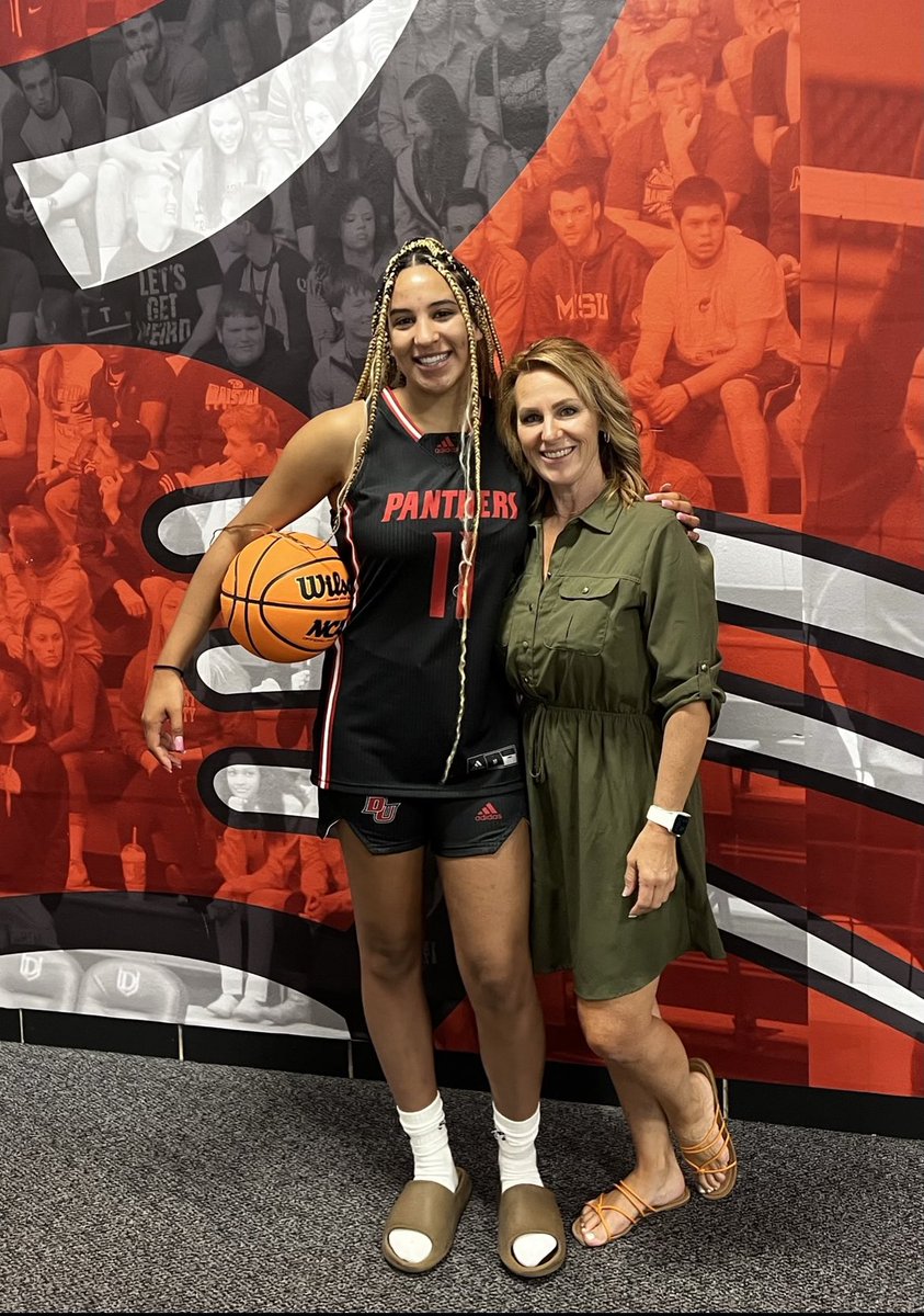 Saige_4_7's tweet photo. Thank you @DU_CoachSanders and @CoachDom989 for a great time at my unofficial visit  at Davenport!  #gopanthers https://t.co/AfWn4OuCY9