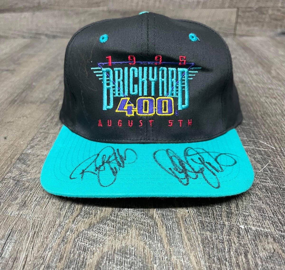 ArchivesDe's tweet photo. Too bad it wasn’t autographed by Dale &amp; Richard like this one 😳😳

Not mine, but I wish it were! It was sold at auction about 3 yrs ago for $190. 

#GoodDeal #IwasntThere https://t.co/bBjQHHiWWz