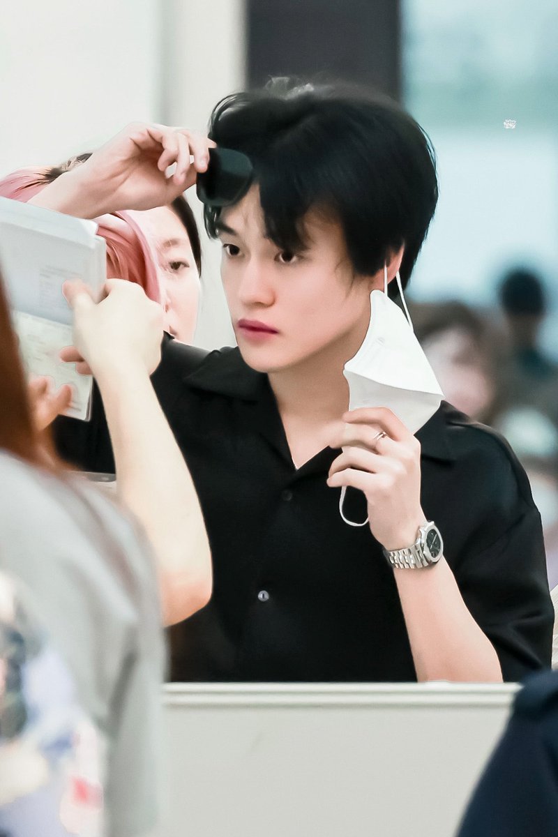Ihave2pigs's tweet photo. 230815 HQ

🕶️😳

#천러 #CHENLE #辰乐 #NCT #NCTDREAM https://t.co/ErsrsLBqi1