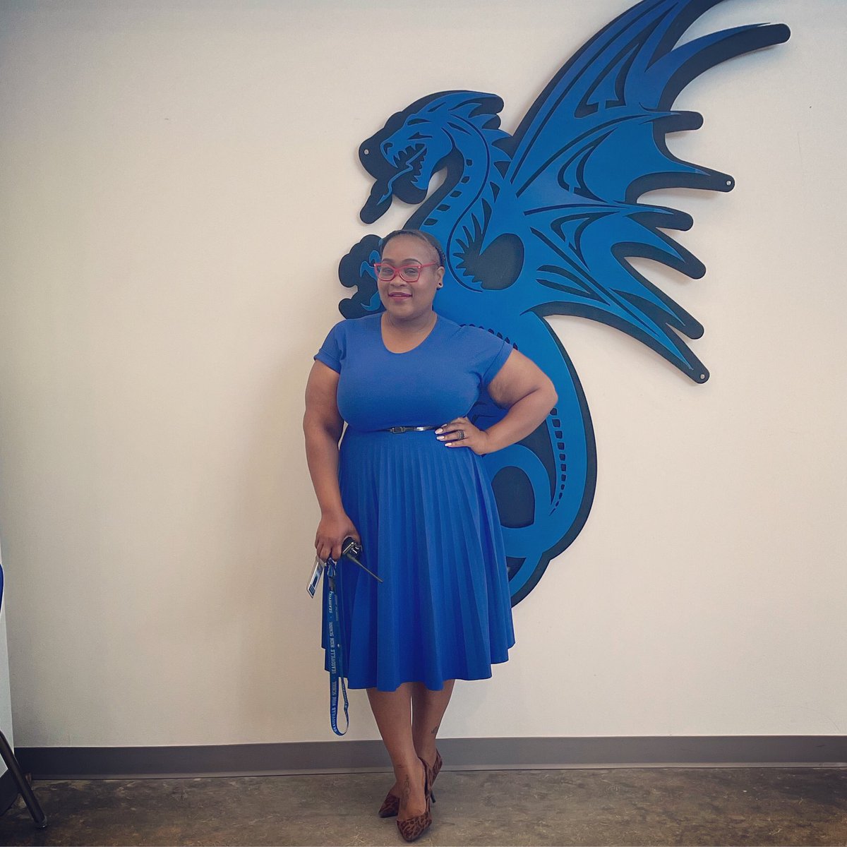 HeyMsThomas1913's tweet photo. Happy First Day of School Ms. Thomas! And school was schooling today! Looking forward to a great year of learning and growing as I walk in my gift! #HeyMsThomas🖤👑 #APBae #TheBougieAP https://t.co/RDMiMCwm0o