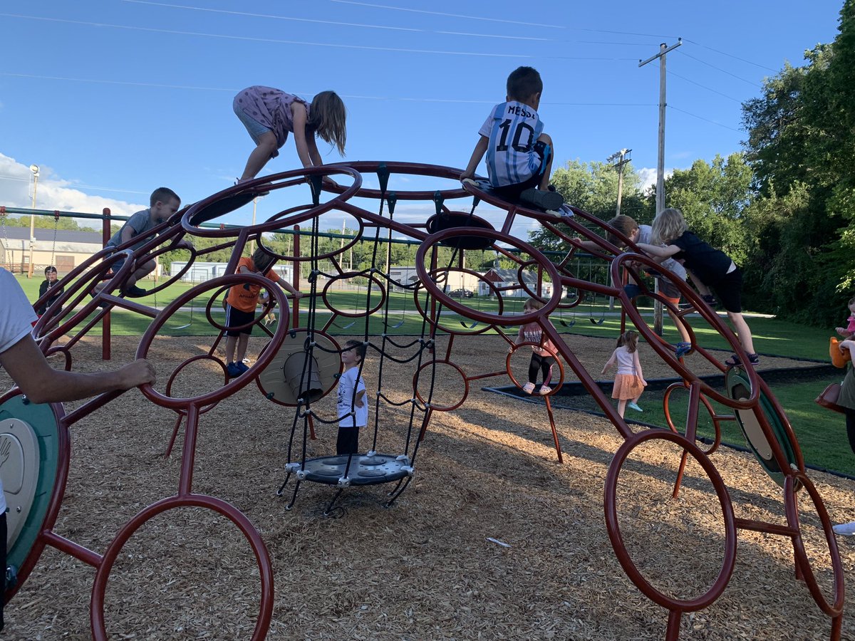 Amy Toebben tweet media