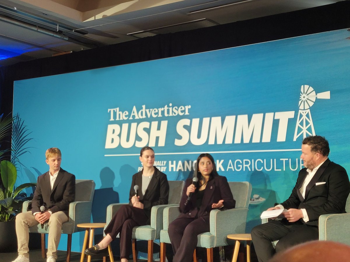 broadacrebabe's tweet image. These 3 EP kids just stole the show 👏👏👏👏👏 #bushsummit #epag