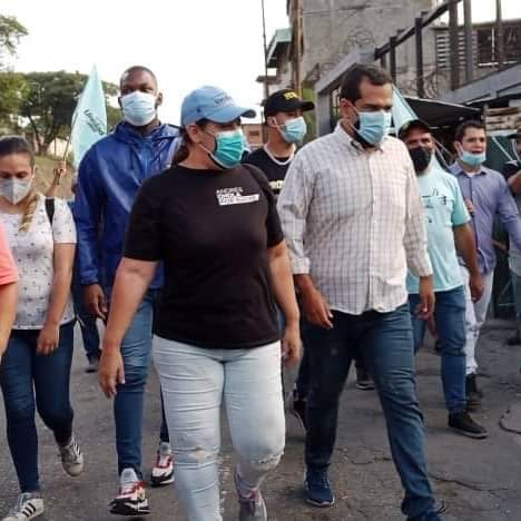 Que tristeza me da el fallecimiento de una amiga de la vida y compañera de luchas desde hace muchos años.

Rosi, que Dios te acoja en su seno. Gracias por tu amistad incluso en momentos de diferencias. Sucre pierde hoy una gran luchadora comunitaria.