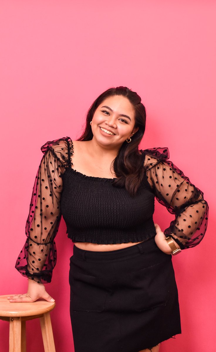 1 - Go to your own Facebook.
2 - Go to your 3rd oldest profile pic.
3 - Now go in your photos and pick the last selfie in your camera roll.
4 - Put them side by side and let's see the difference.

13 year difference :((