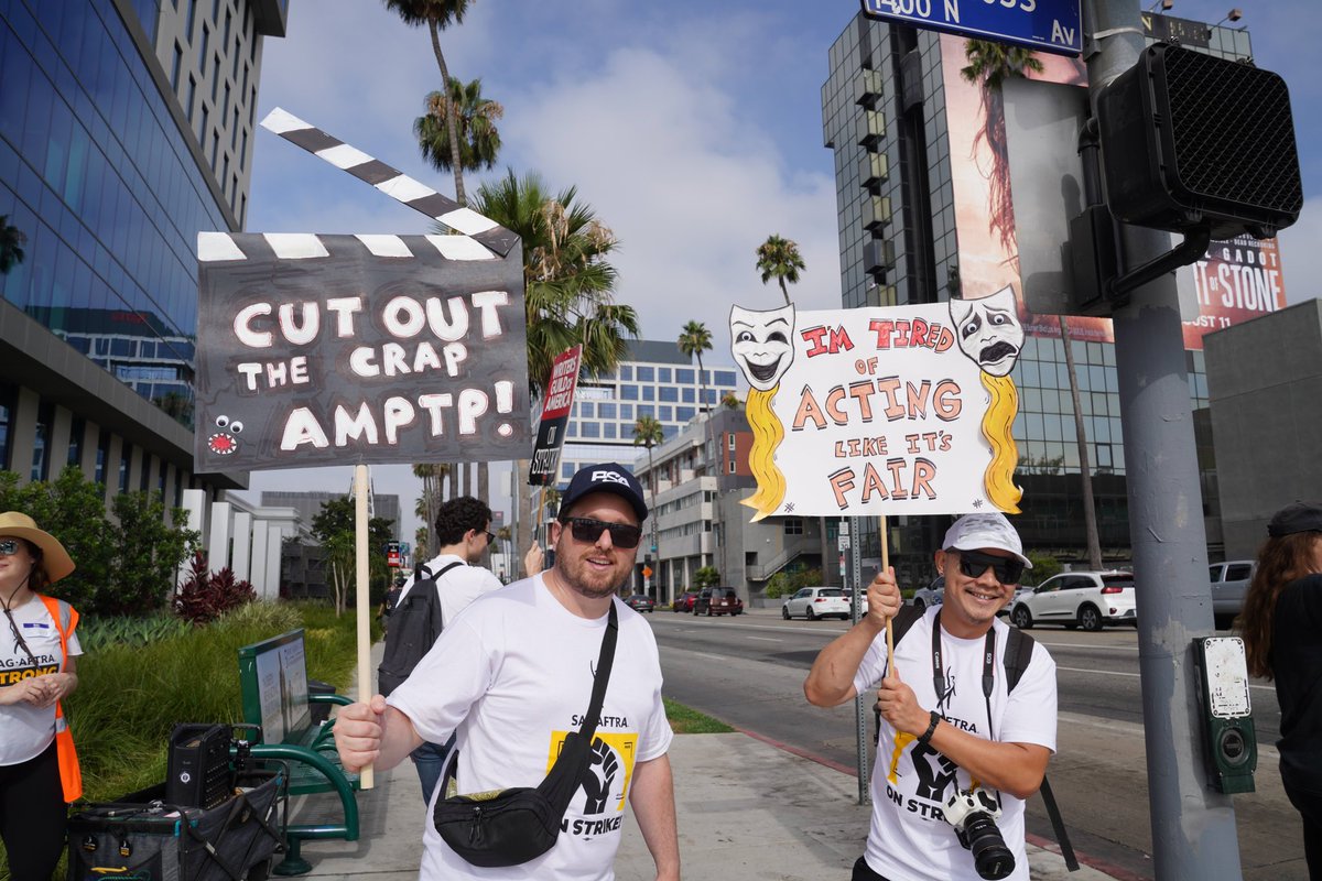 sagaftra's tweet photo. LA #sagaftramembers, thank you for joining us on the #SAGAFTRAstrike picket lines today! https://t.co/FZ2rzNTMER