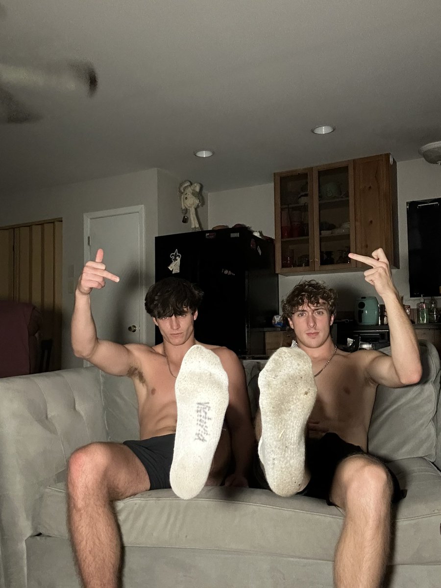 Jac350n's tweet photo. Customs, drains, and Skypes all night for you betas. Show your appreciation for your masters with your wallet. #findom #footmaster #cashmaster #alpha #cashslave @certifiedalphas @rt_feet @AlphaMaleWorld1 @MasterJ77224916 https://t.co/hdPTGhC7xk