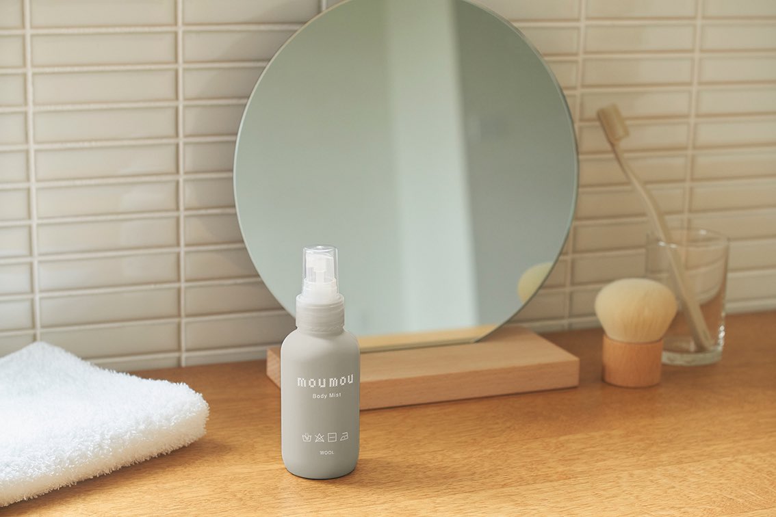 この度、ご好評をいただいておりますmou mou Body Mistに WOOLの香りが仲間入りしました！

乾燥が気になる時や、リフレッシュしたい時に体や髪にひと吹きすると身の回りだけほのかに香りながら、潤いを与えてくれます😌

moumou-official.com/product/body-m…

#moumou #ムームー #ボディミスト #新商品