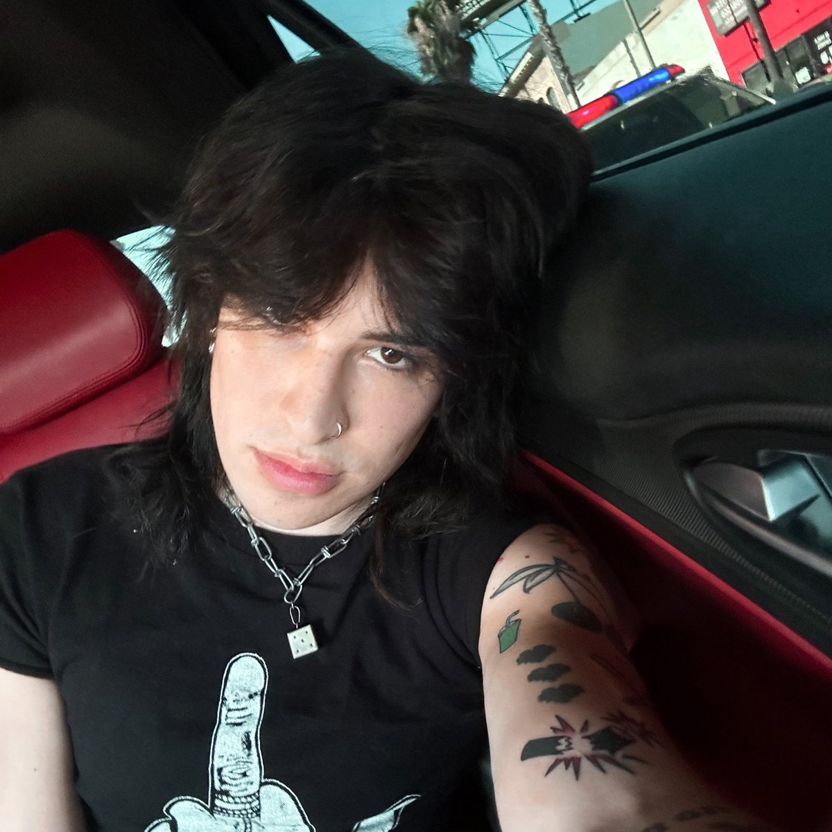 jakewebber's tweet photo. my uber driver farted right after this https://t.co/IB9FBuwj6W