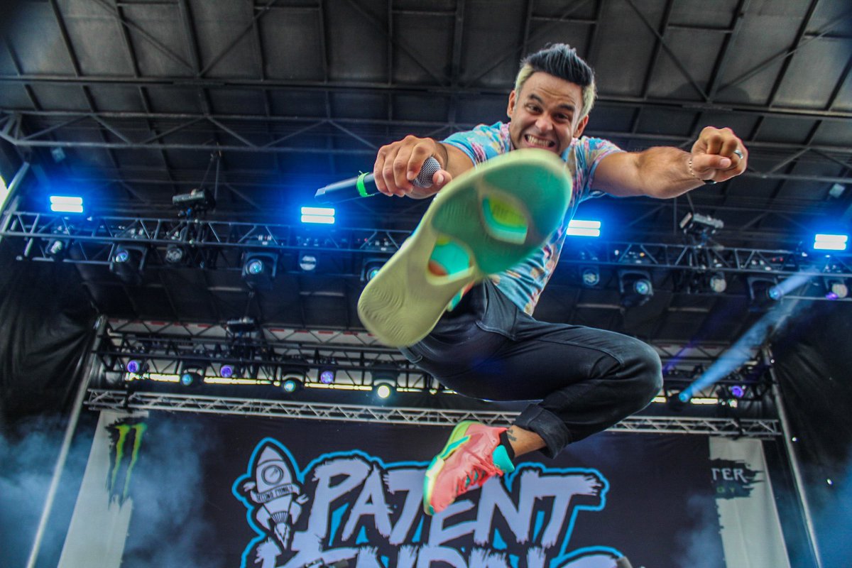 ThePopPunkDad tweet media